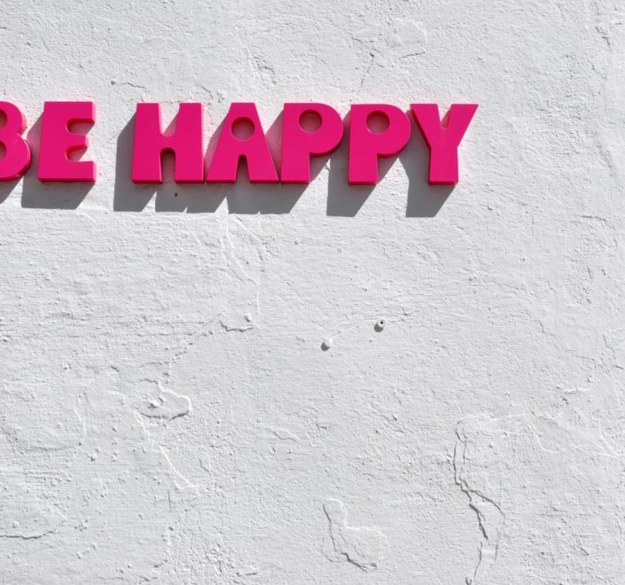 red be happy wall decor